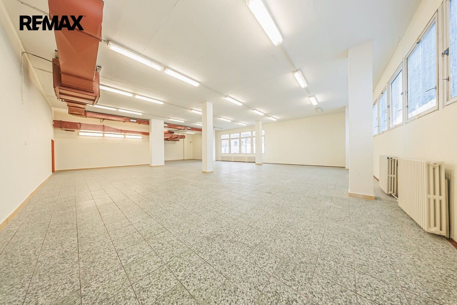 Obchodní prostory, Obchodní, Štětí, okres Litoměřice, 460 m² - 2