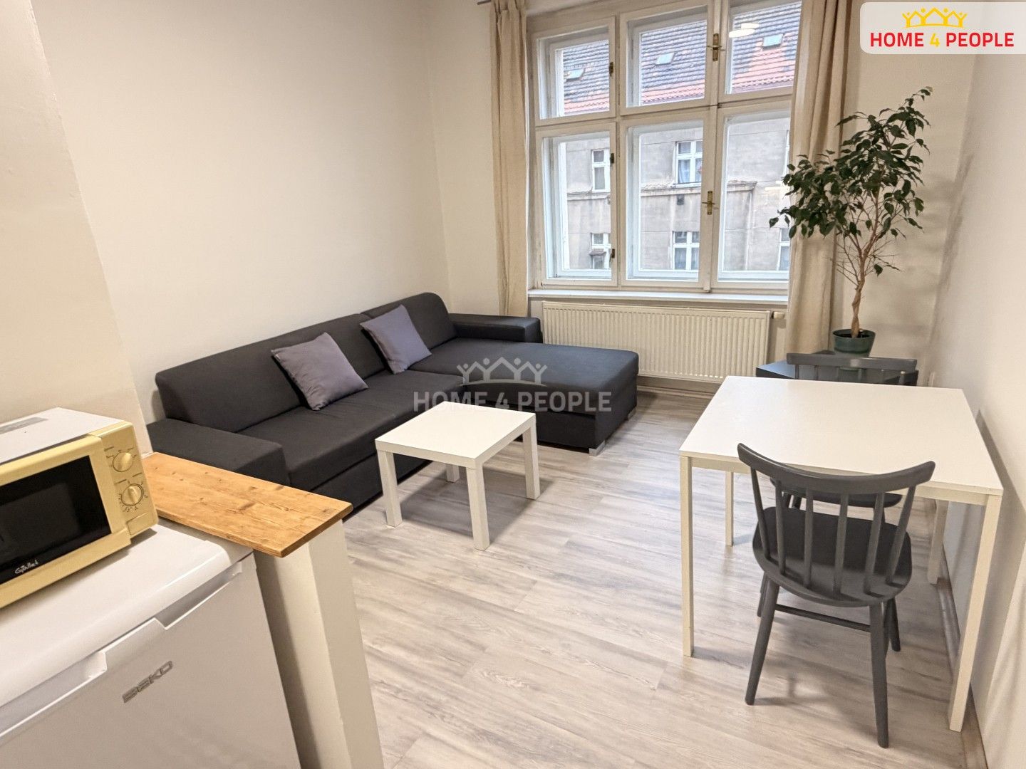 Pronájem byt 2+kk - Biskupcova, Praha, 55 m²