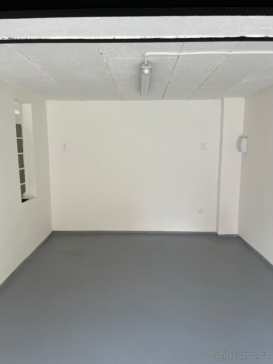 Pronájem garáž - Praha, 180 00