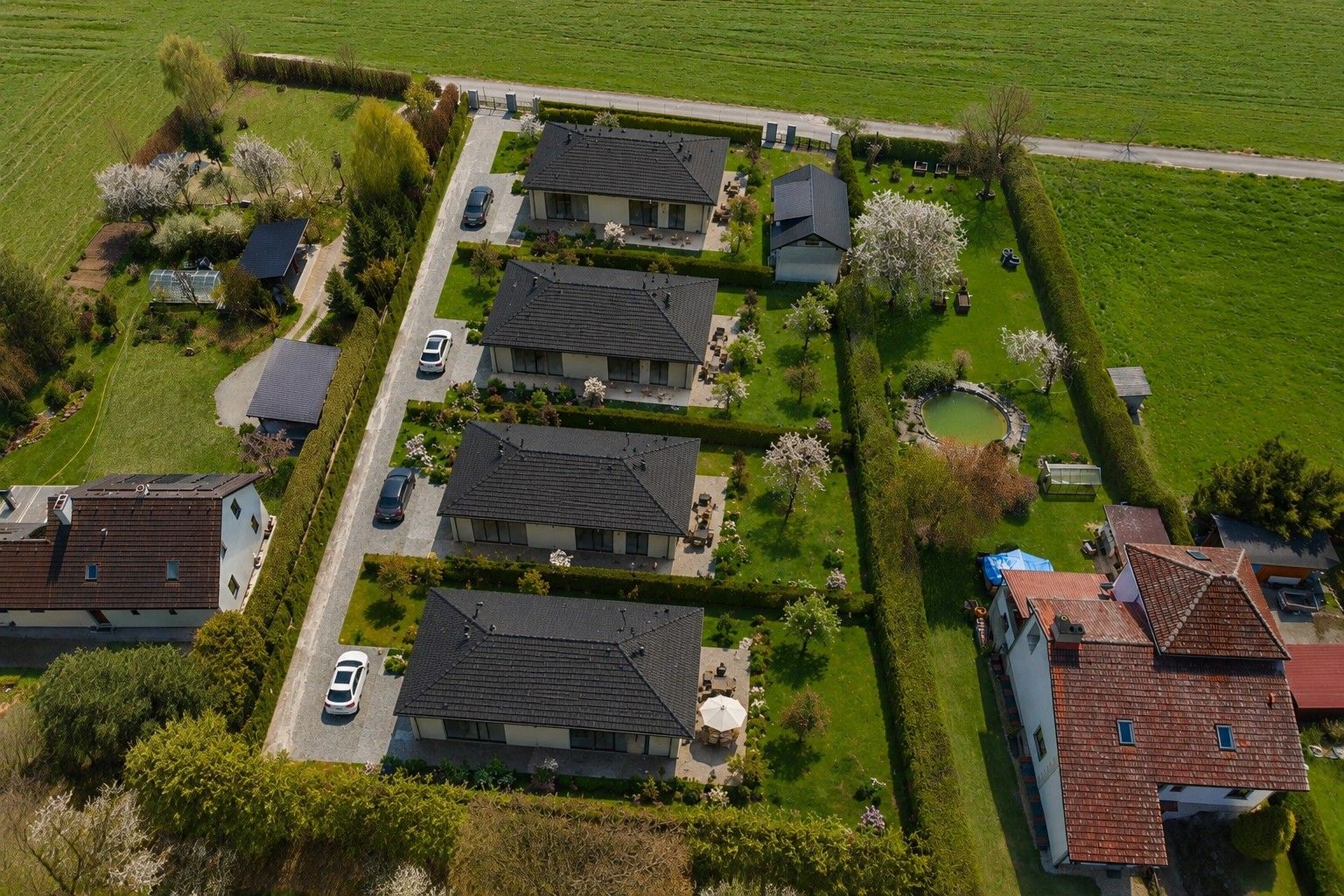 Prodej pozemek pro bydlení - Nemile, 4 004 m² - 2
