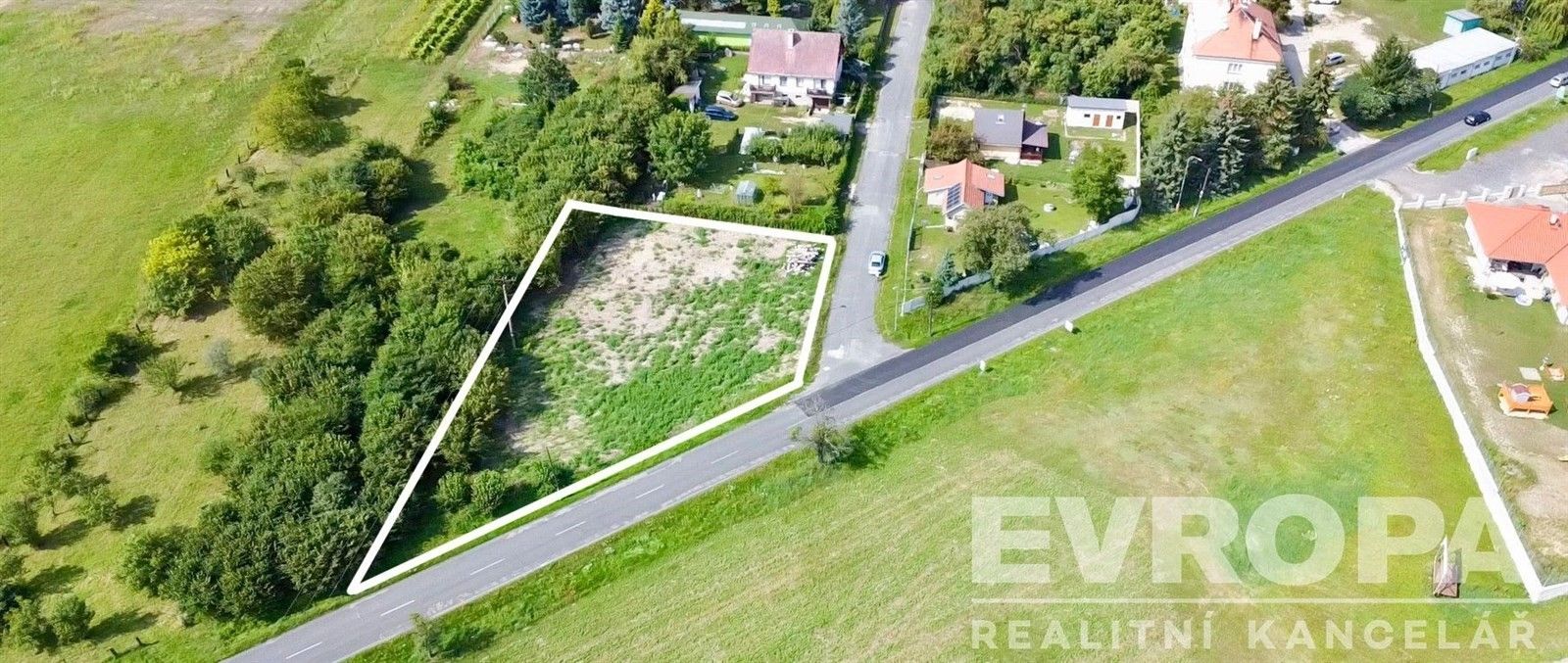 Prodej pozemek pro bydlení - Uhlířská Lhota - 5