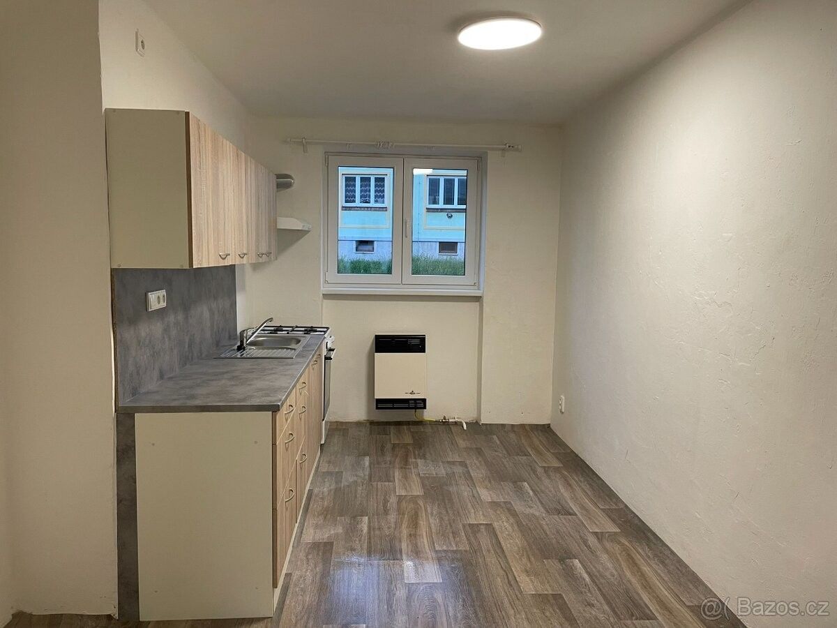 Pronájem byt - Prachovice, 538 04