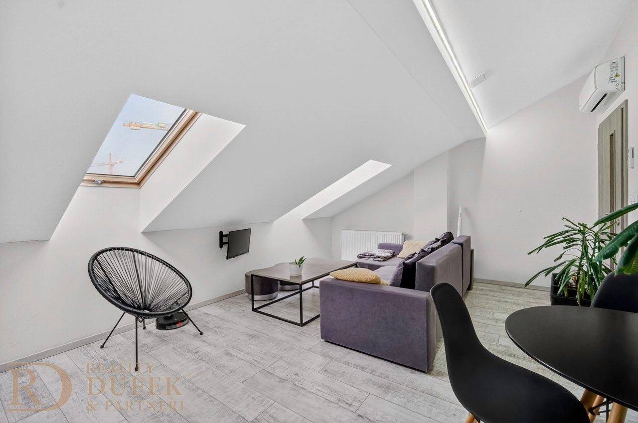 Prodej byt 2+kk - Strakonická, Praha, 44 m²