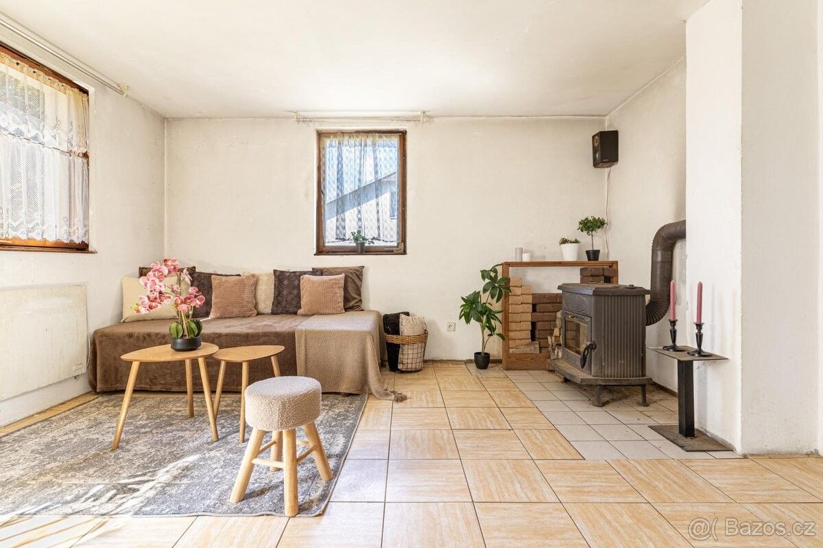 Prodej chata - Velké Popovice, 251 69