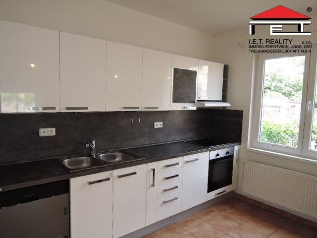 Rodinný dům · 120 m² · Chuchelská, Praha - 3