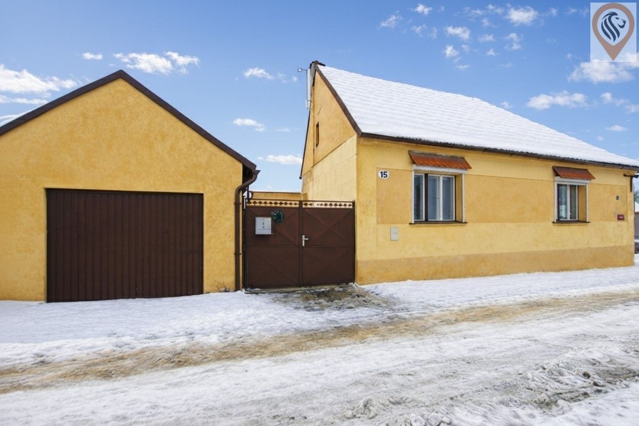 Rodinné domy, Ve Dvorci, Přezletice, 85 m²