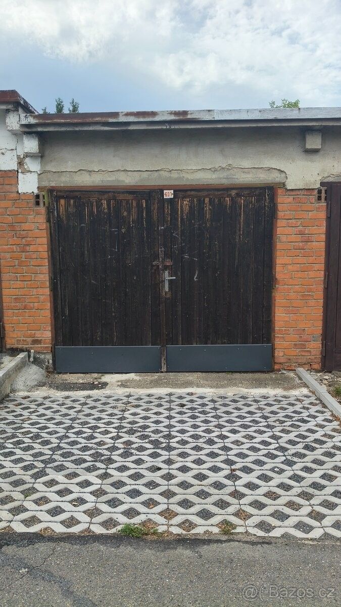 Garáže, Zlín, 760 01 - 1