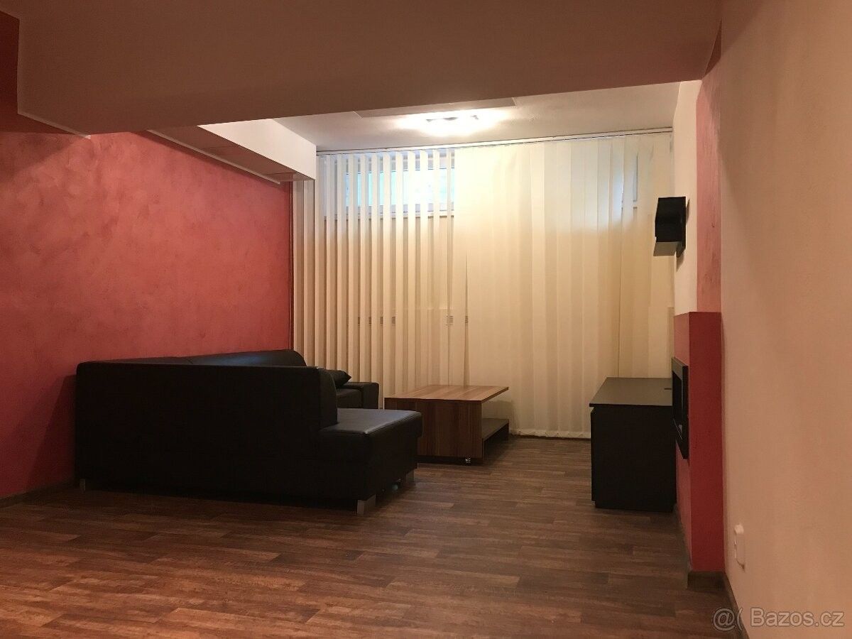 Prodej byt - Dolní Lhota, 763 26