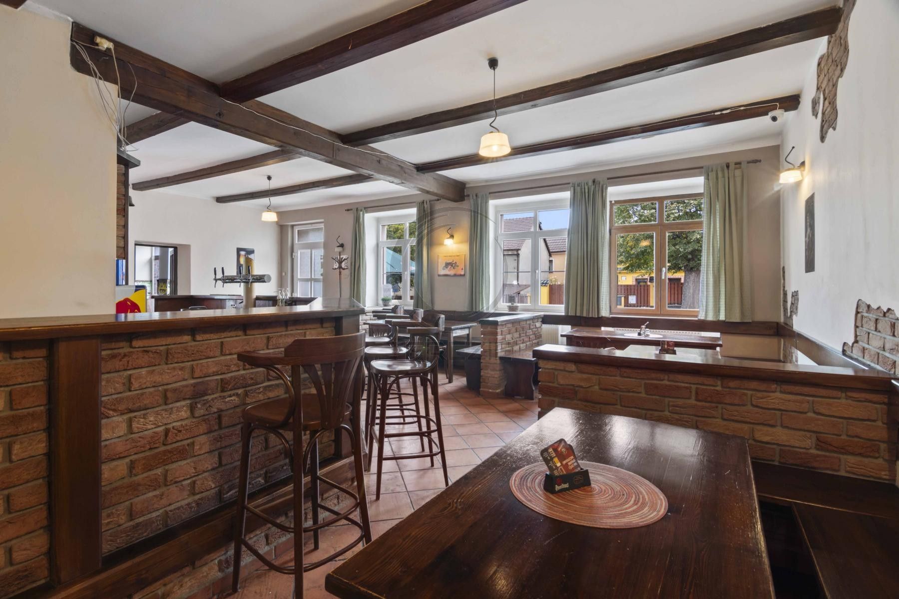 Prodej rodinný dům - Revoluční, Zlonice, 695 m²