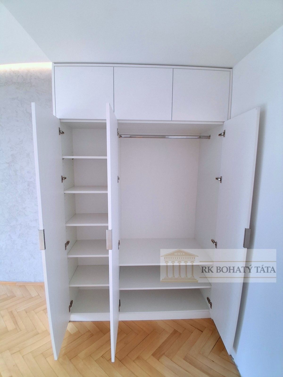 Byt 2+1 · 50 m² · Michelangelova, Praha - 4