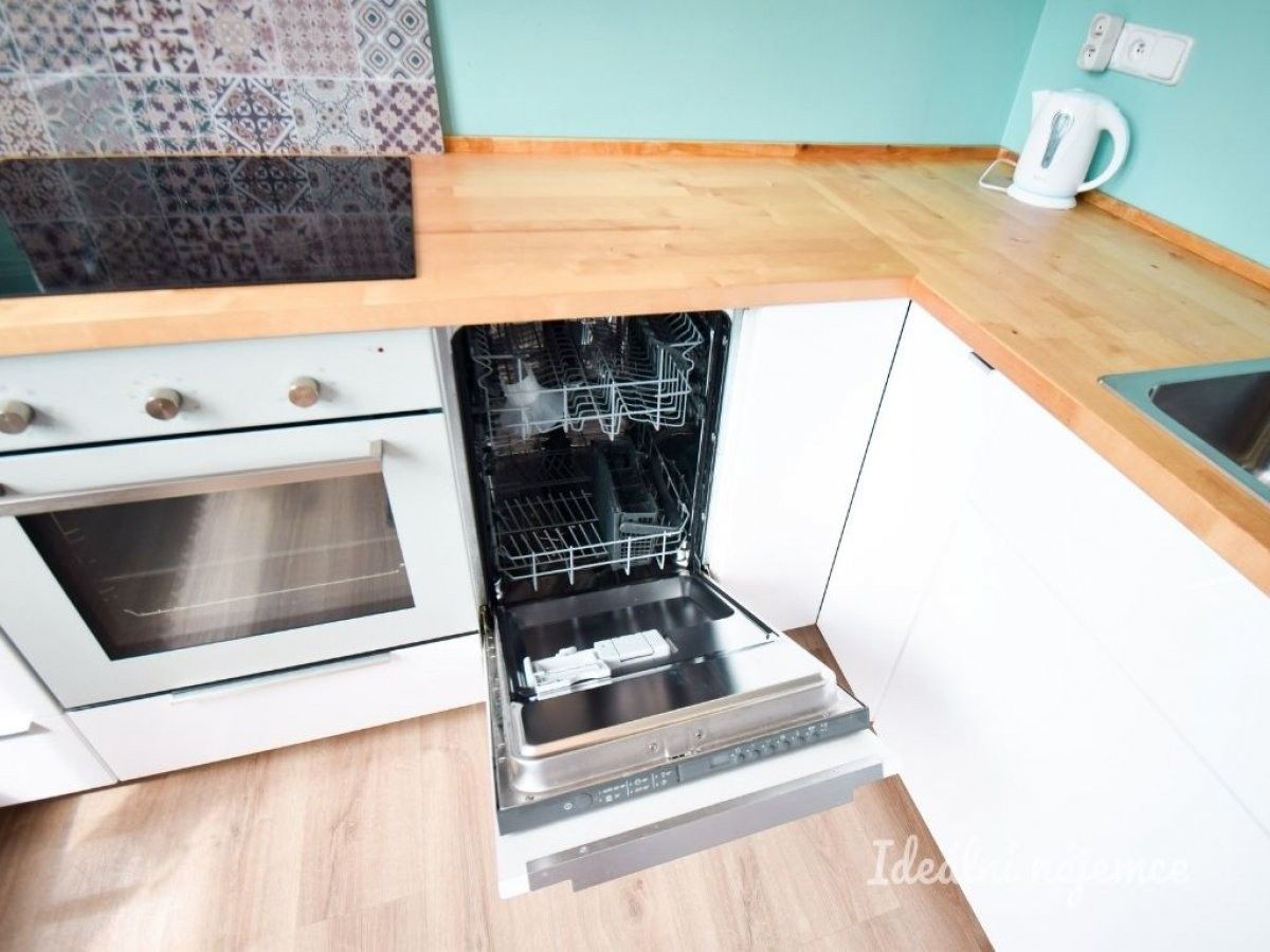 Byt 1+1 · 32 m² · Vondrákova, Brno - 3
