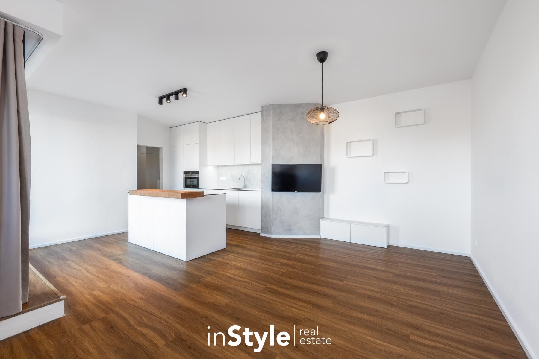 Pronájem byt 2+kk - Svatojiřské nábřeží, Uherské Hradiště, 52 m²