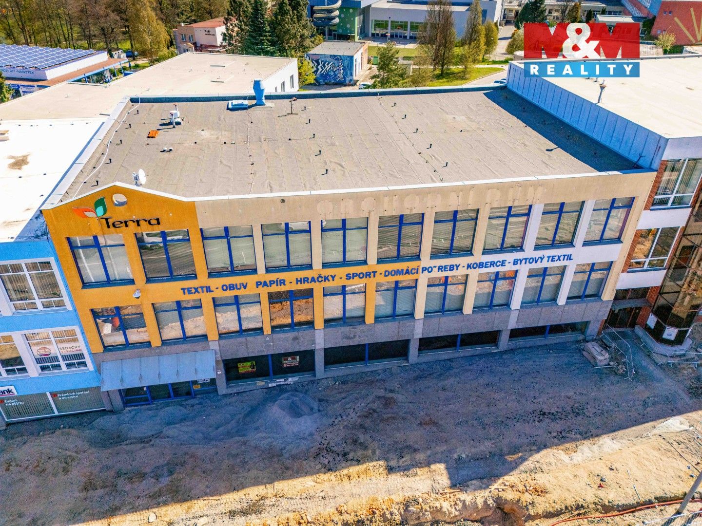 Obchodní prostory, nám. Republiky, Žďár nad Sázavou, 1 200 m² - 1
