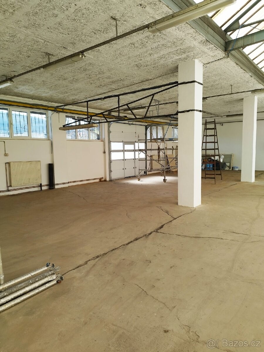Obchodní prostory · Zlín, 763 02 - 3