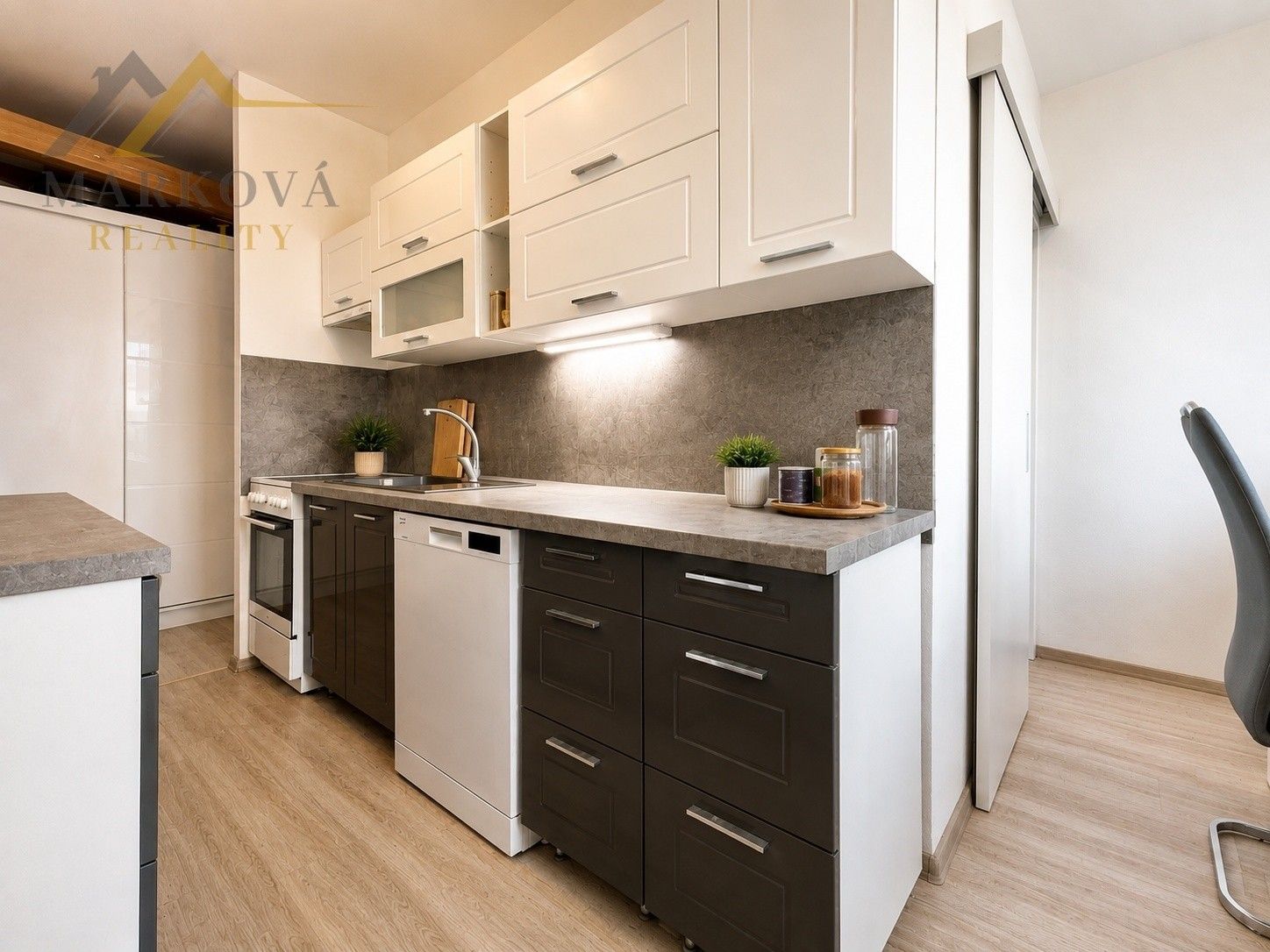 Prodej byt 2+1 - Sídliště Plešivec 383, Český Krumlov Plešivec, 59 m² - 5
