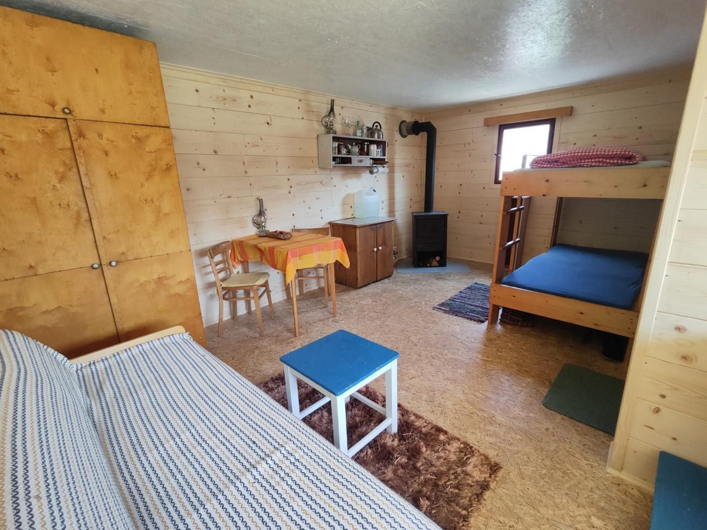 Chaty, Peč Urbaneč, 28 m² - 1