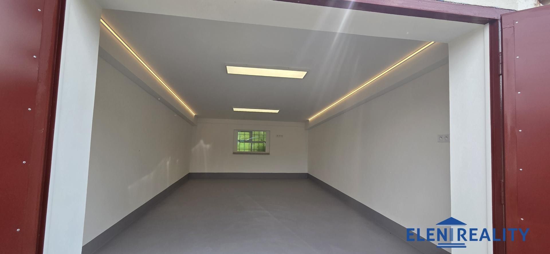 Garáže, U Zahradnictví, Česká Ves, 26 m² - 2