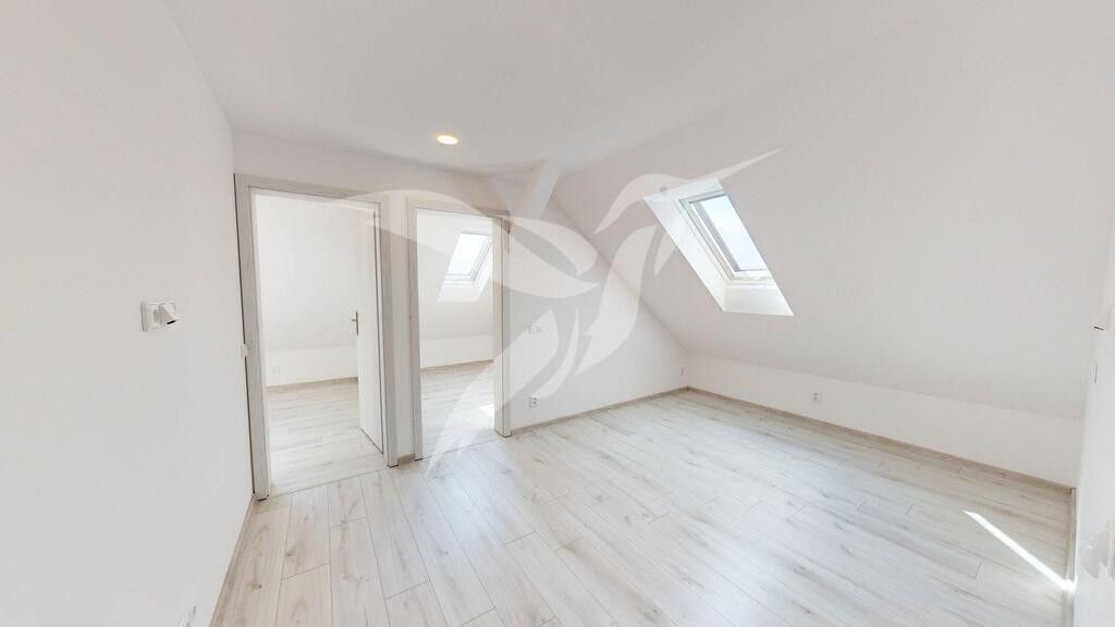 Pronájem byt 4+kk - Čemínská, Město Touškov, 72 m²