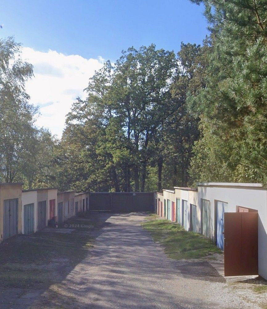 Garáže, Hrádek nad Nisou, okres Liberec, Liberecký kraj, 24 m²