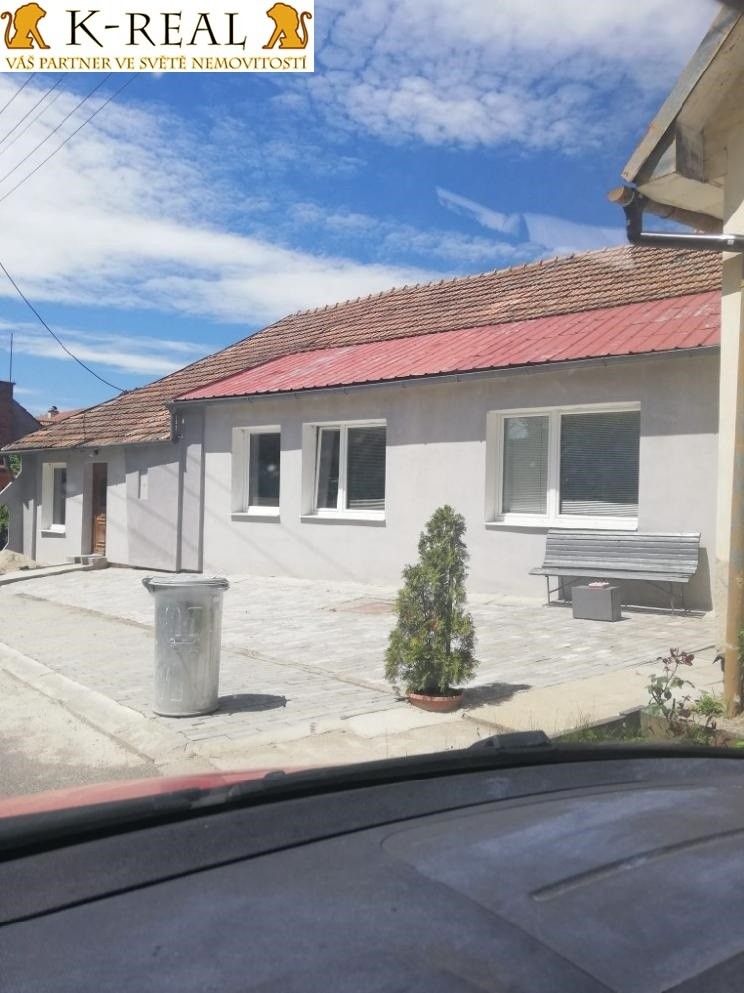 Byty, Roštín, 768 03