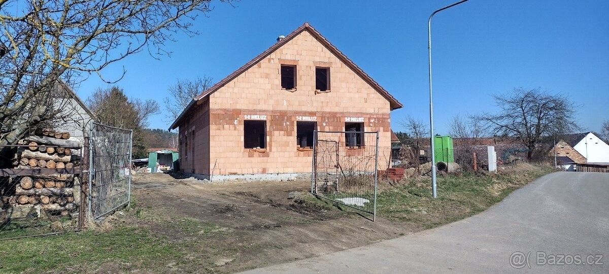 Prodej dům - Jindřichův Hradec, 377 01, 144 m²