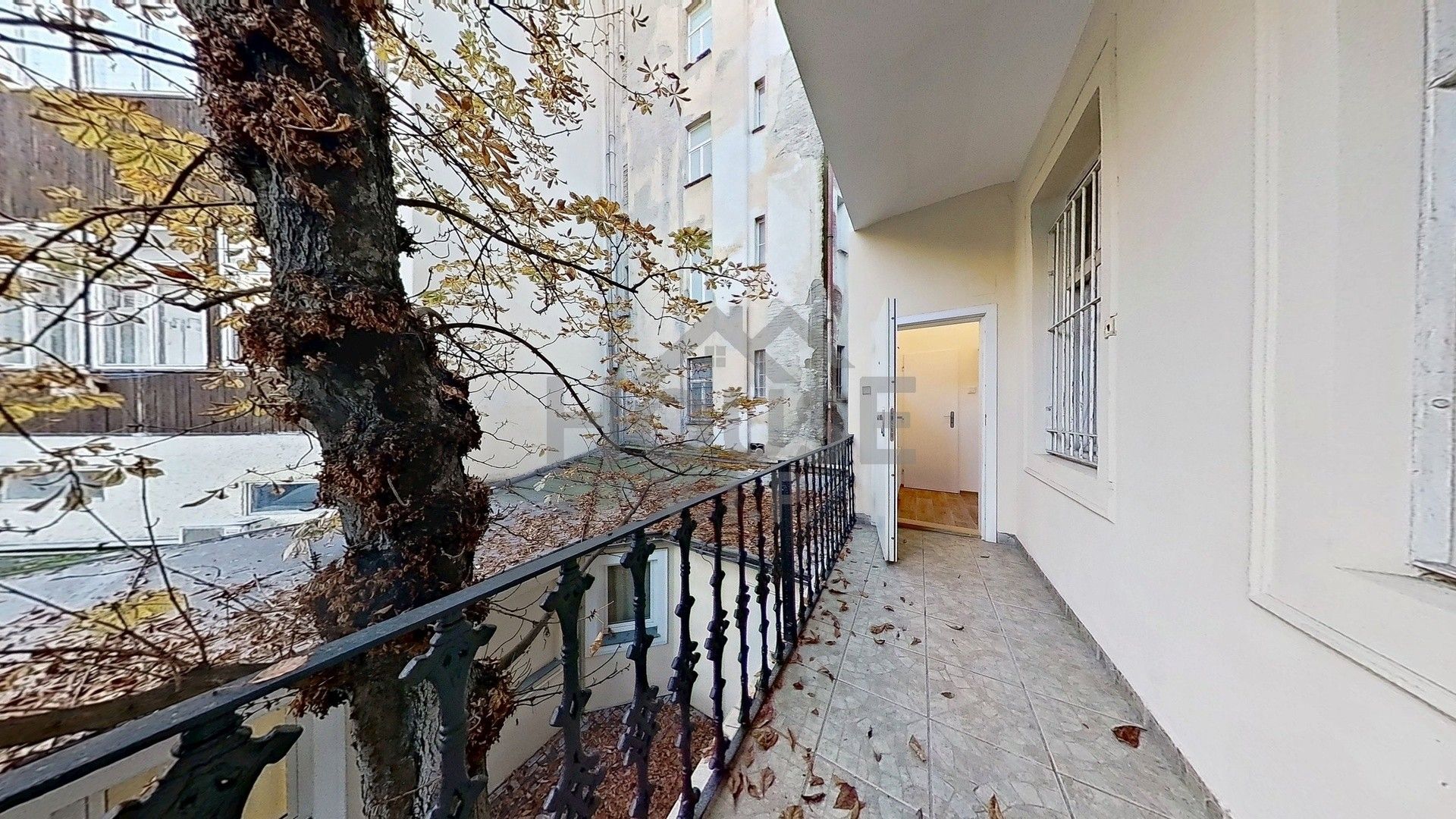 Prodej byt 1+1 - Husitská, Praha, 29 m²