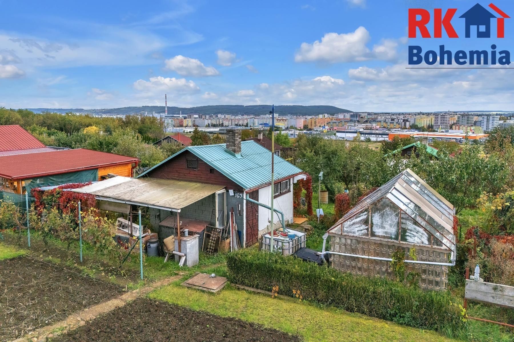 Chaty, Kosmonosy, 382 m² - 2