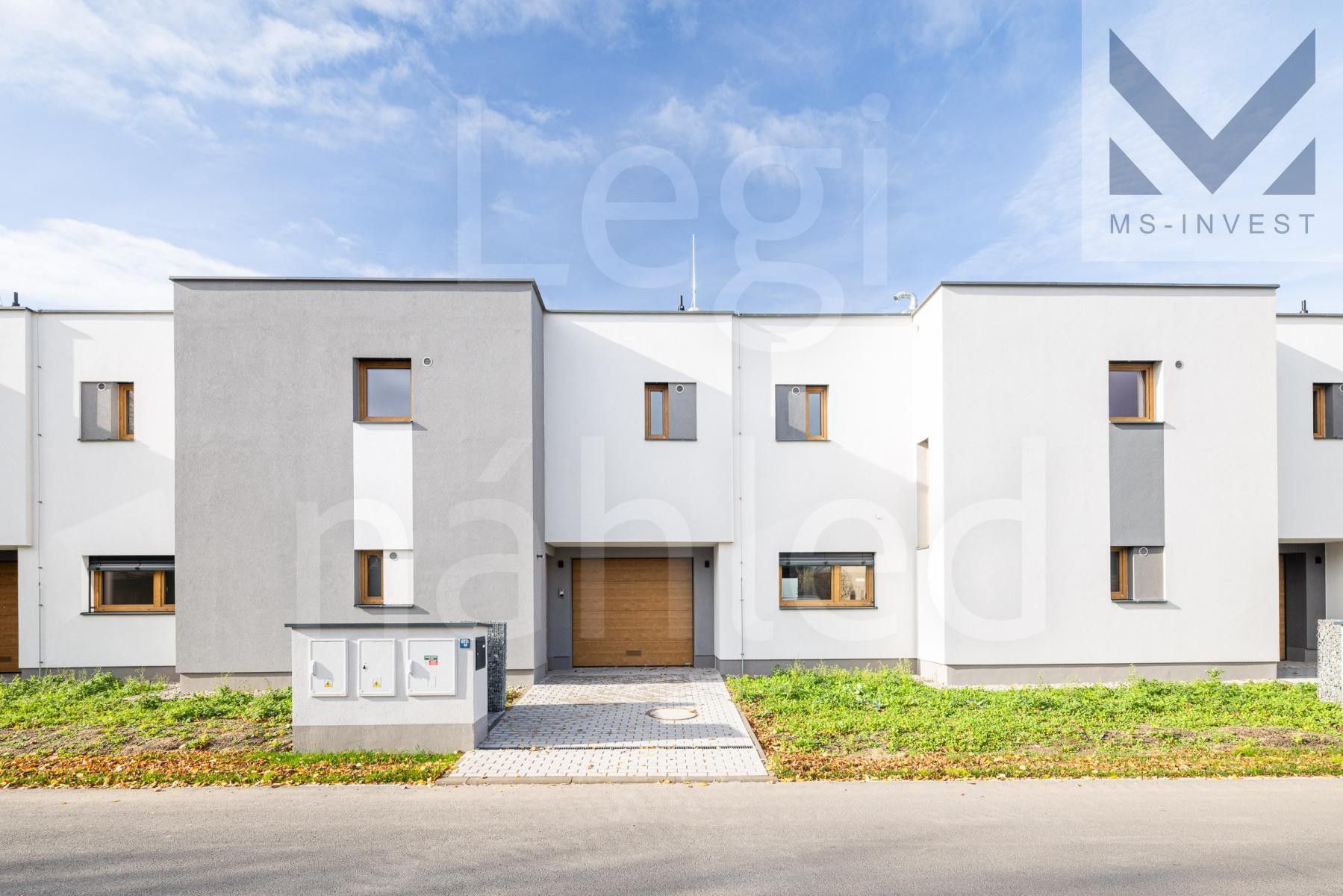 Prodej rodinný dům - Trabantská, Praha, 160 m²