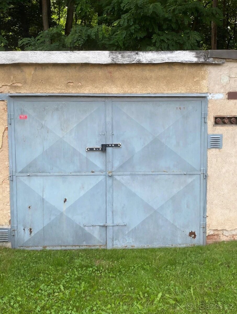 Garáže, Chvaletice, 533 12 - 1