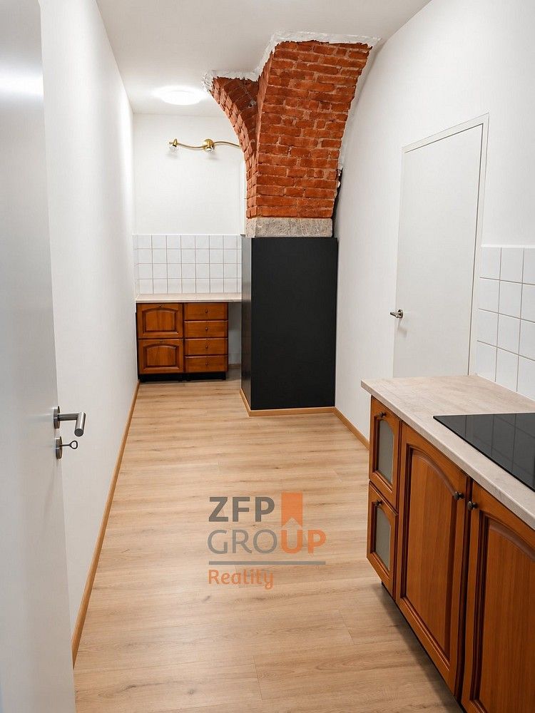 Kancelář · 76 m² · K Radotínu, Praha 5 - Zbraslav - 3