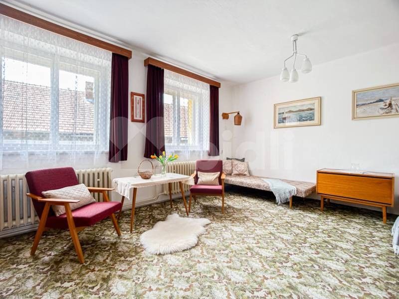 Prodej rodinný dům - Holotín, 301 m²