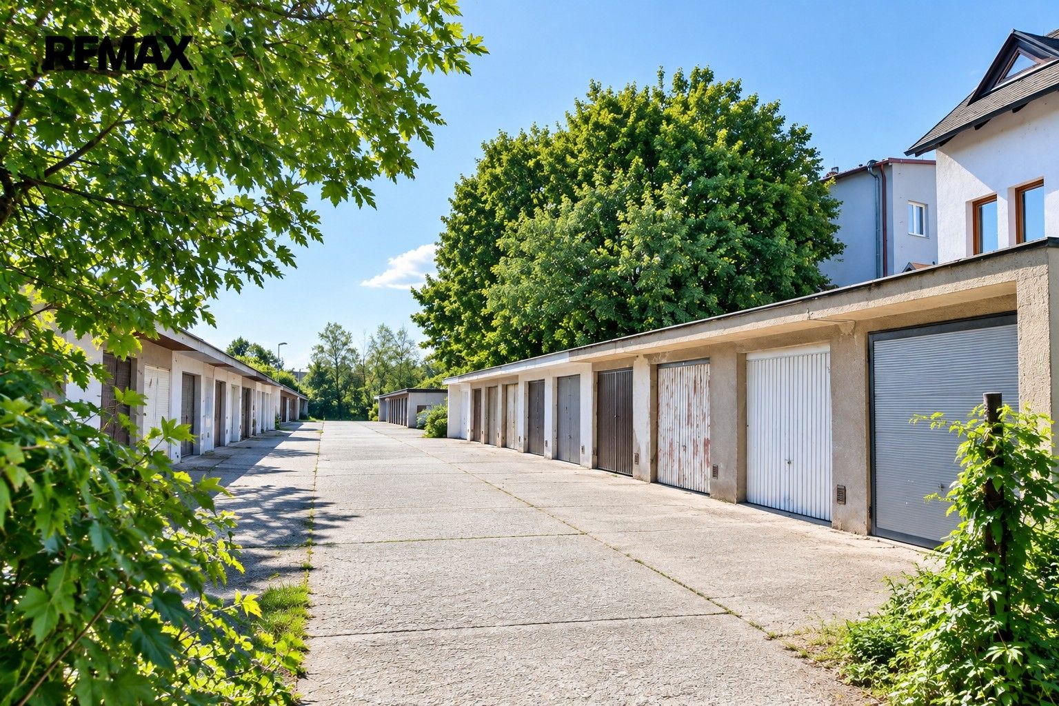 Garáže, Hradec Králové, 23 m² - 1