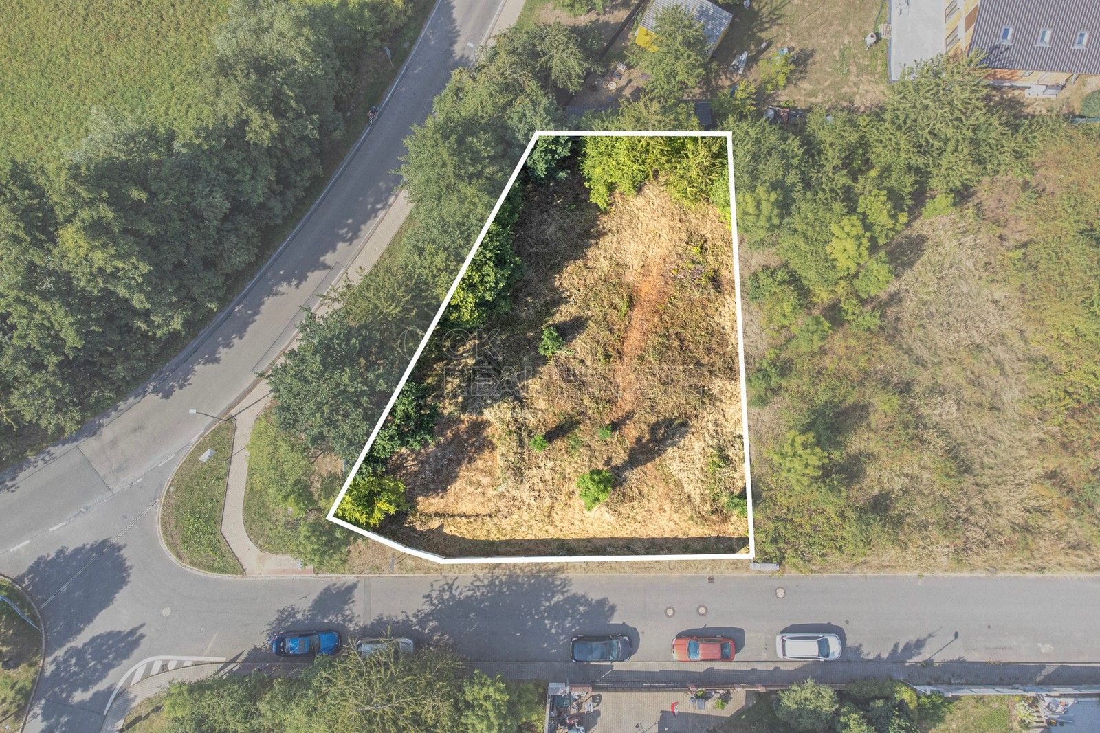 Pozemek pro bydlení, 933 m²