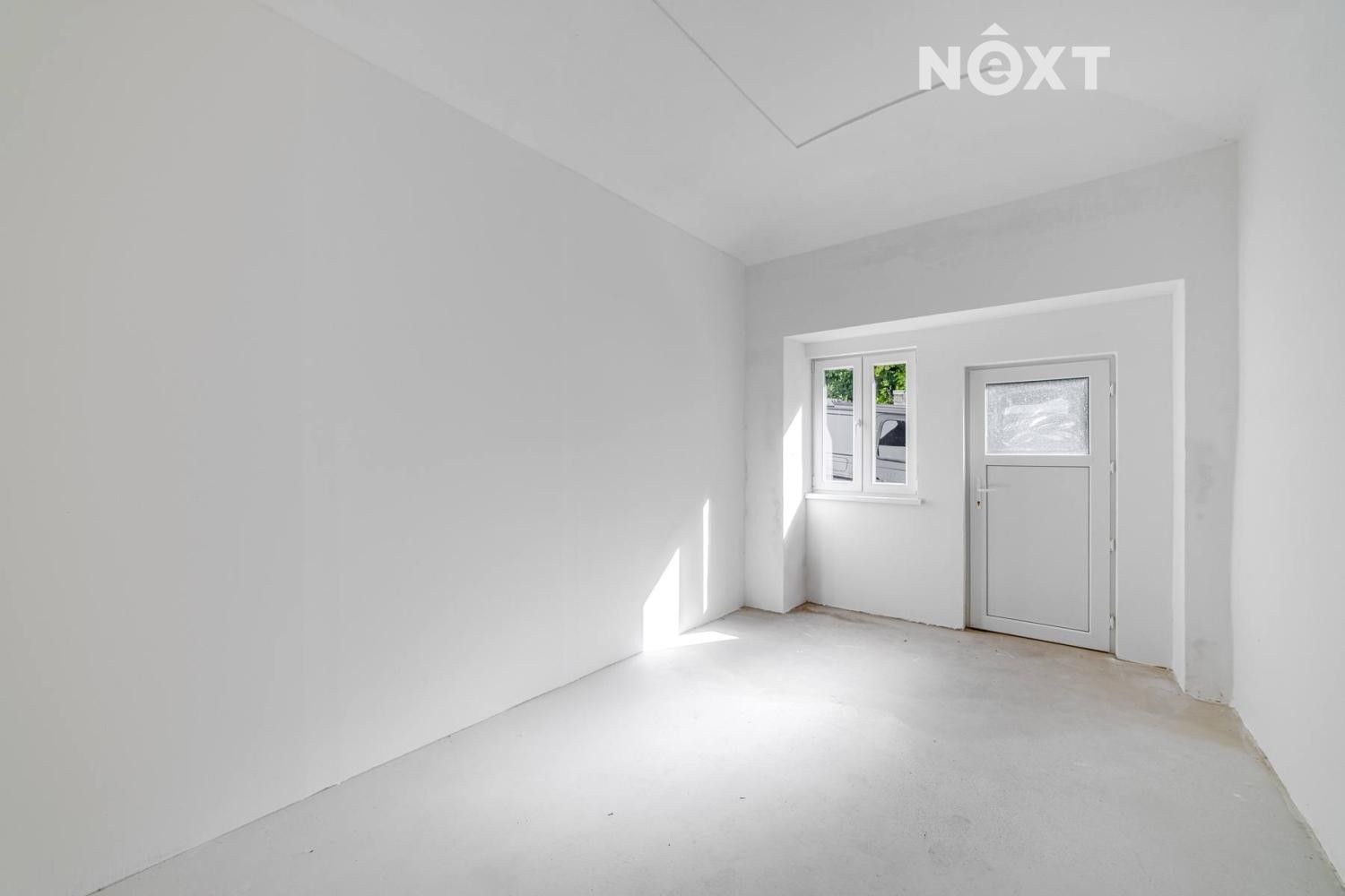 Obchodní prostory, U Kublova, Praha, 29 m²