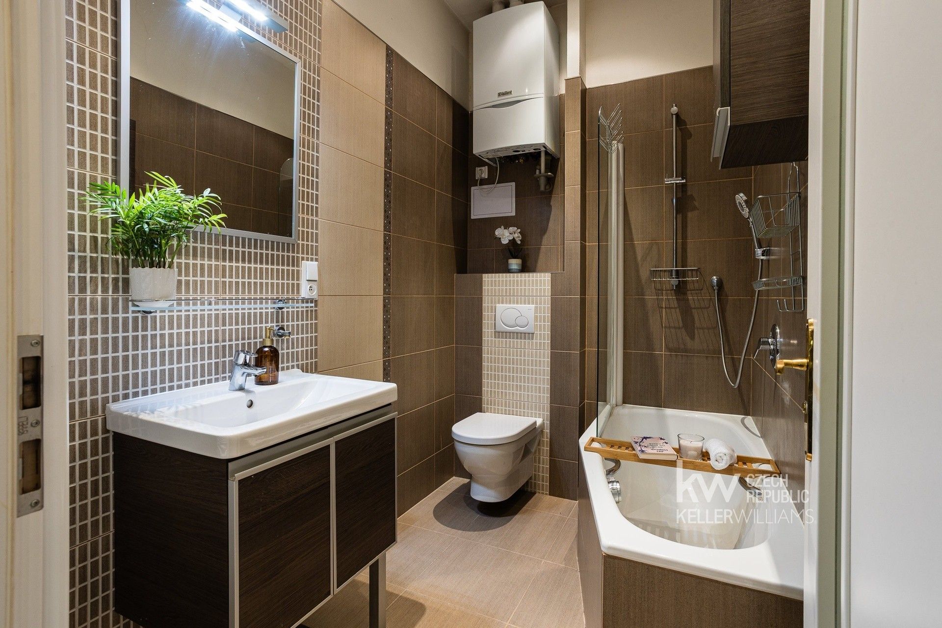 Byt 3+1 · 74 m² · Zborovská 1049, Praha Smíchov - 3