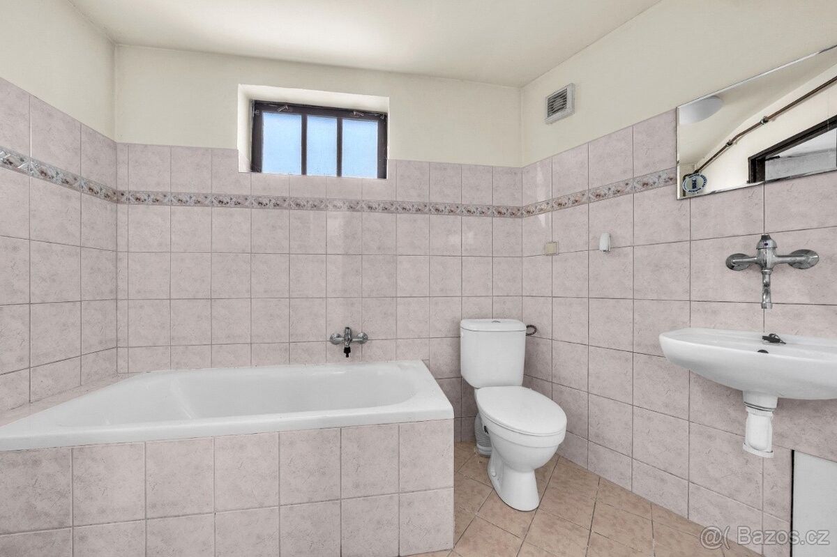 Pronájem obchodní prostory - Trutnov, 541 01