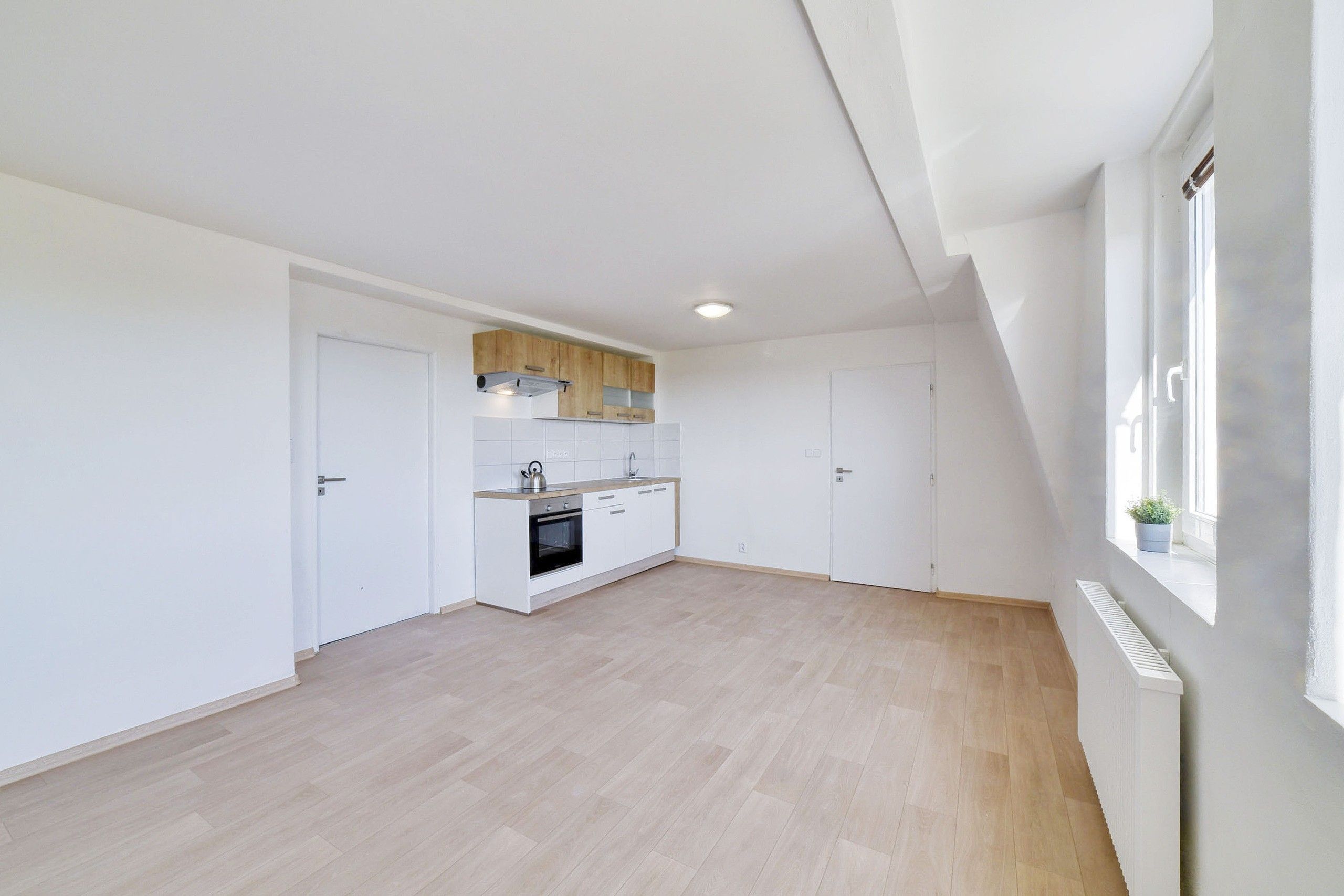 2+kk, Chebská, Aš, 60 m² - 2