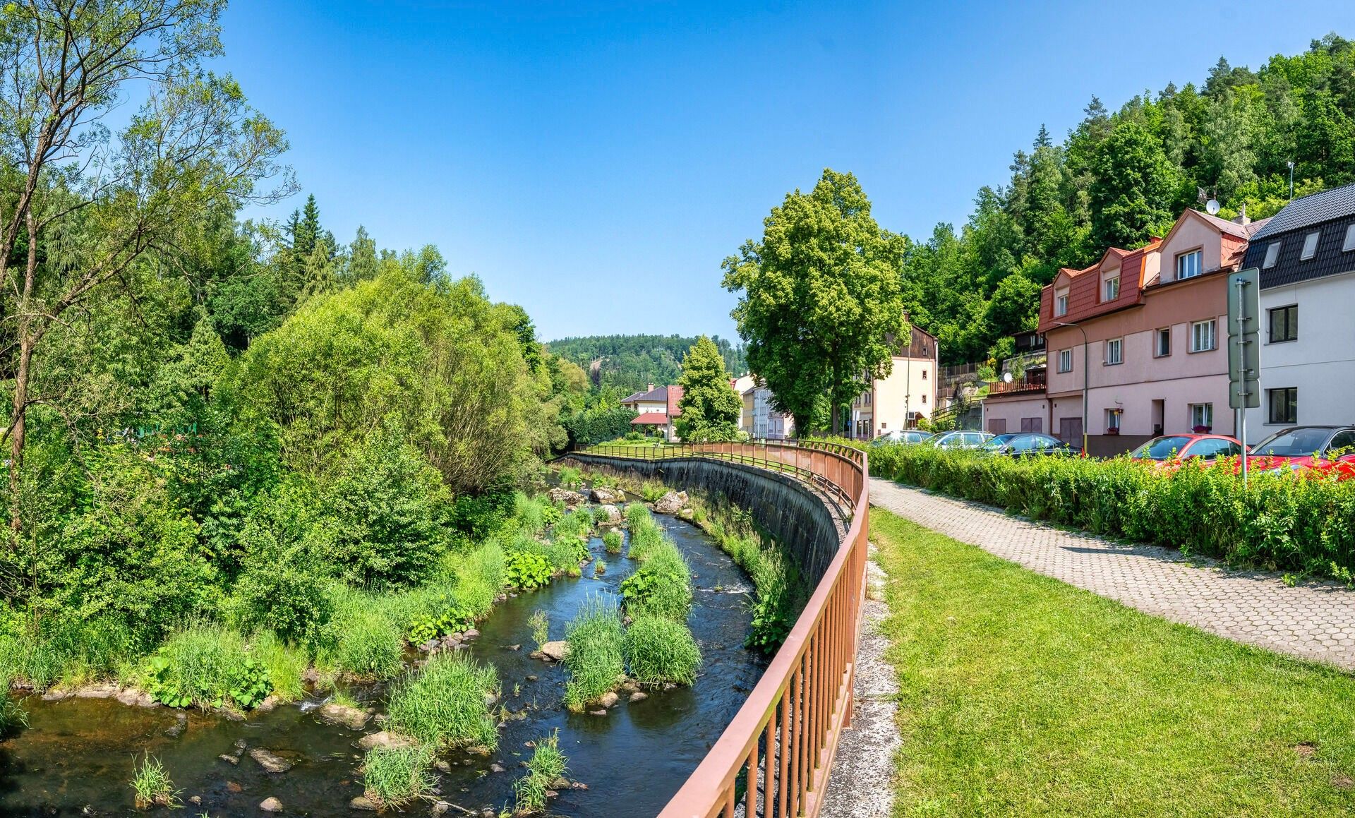Činžovní domy, Březová, 750 m²