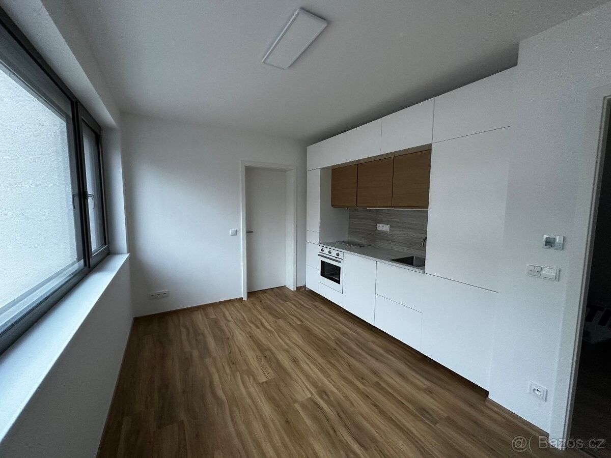 Byty, Letovice, 679 61