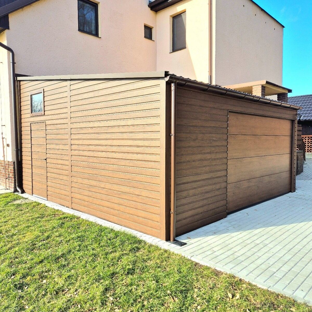 Garáže, Skalička u Hranic, 753 52