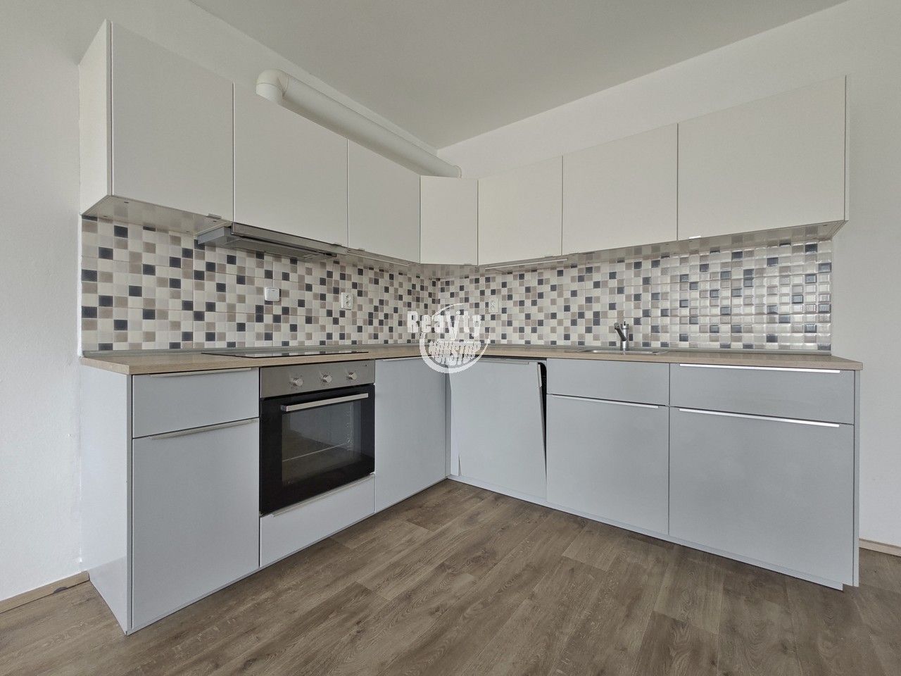 Pronájem byt 4+kk - Henčov, Jihlava, 100 m²