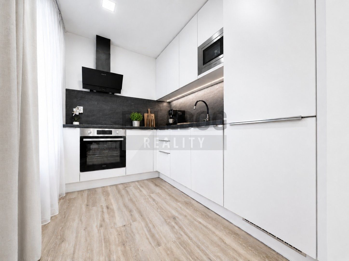 Byt 2+kk · 45 m² · Zálesí, Praha - 4