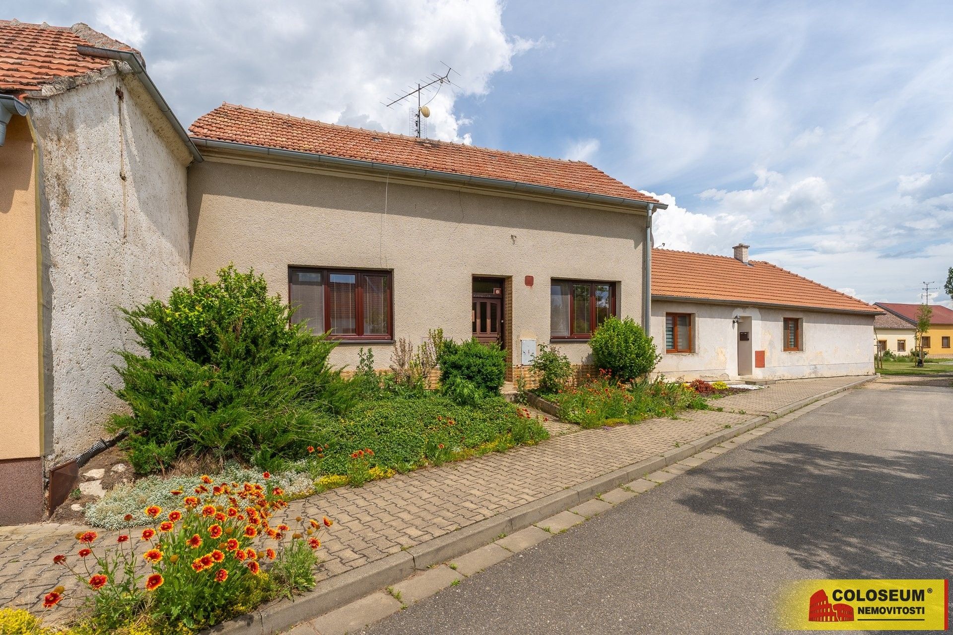 Rodinné domy, Hrušovany nad Jevišovkou, 90 m² - 1