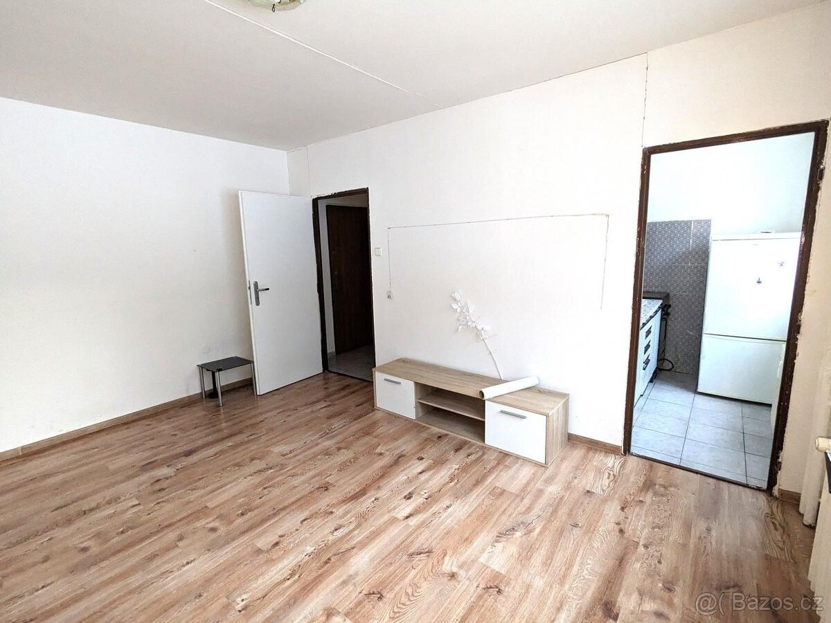 Byty, Bečov, 434 01