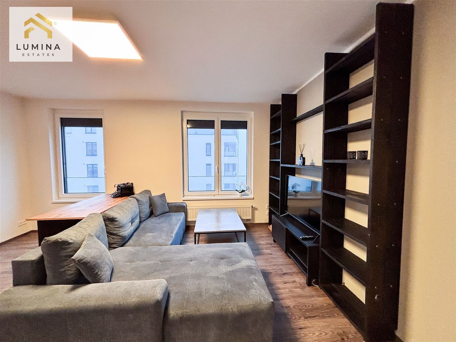 Pronájem byt 2+kk - Ferrariho, Praha, 65 m²