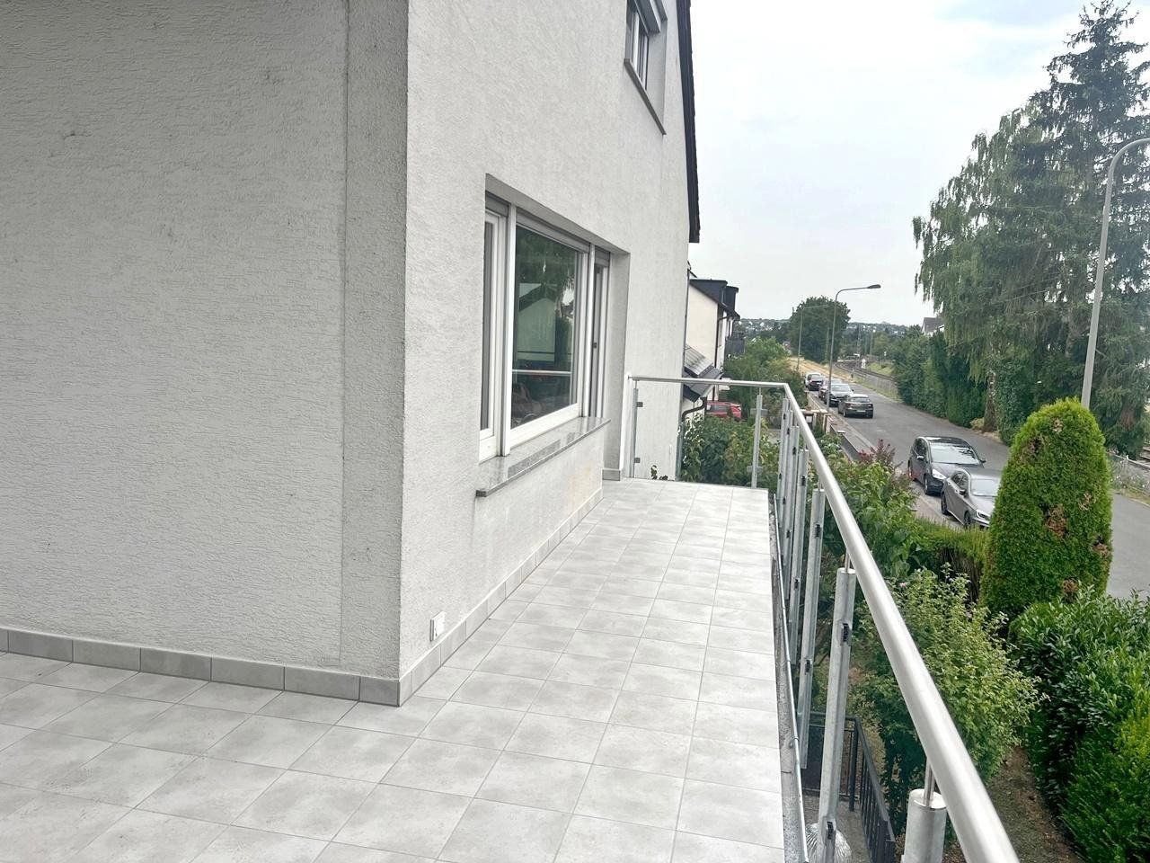 Pronájem byt 4+kk - Frankfurt Nieder-Eschbach Hessen 60437, 135 m² - 5