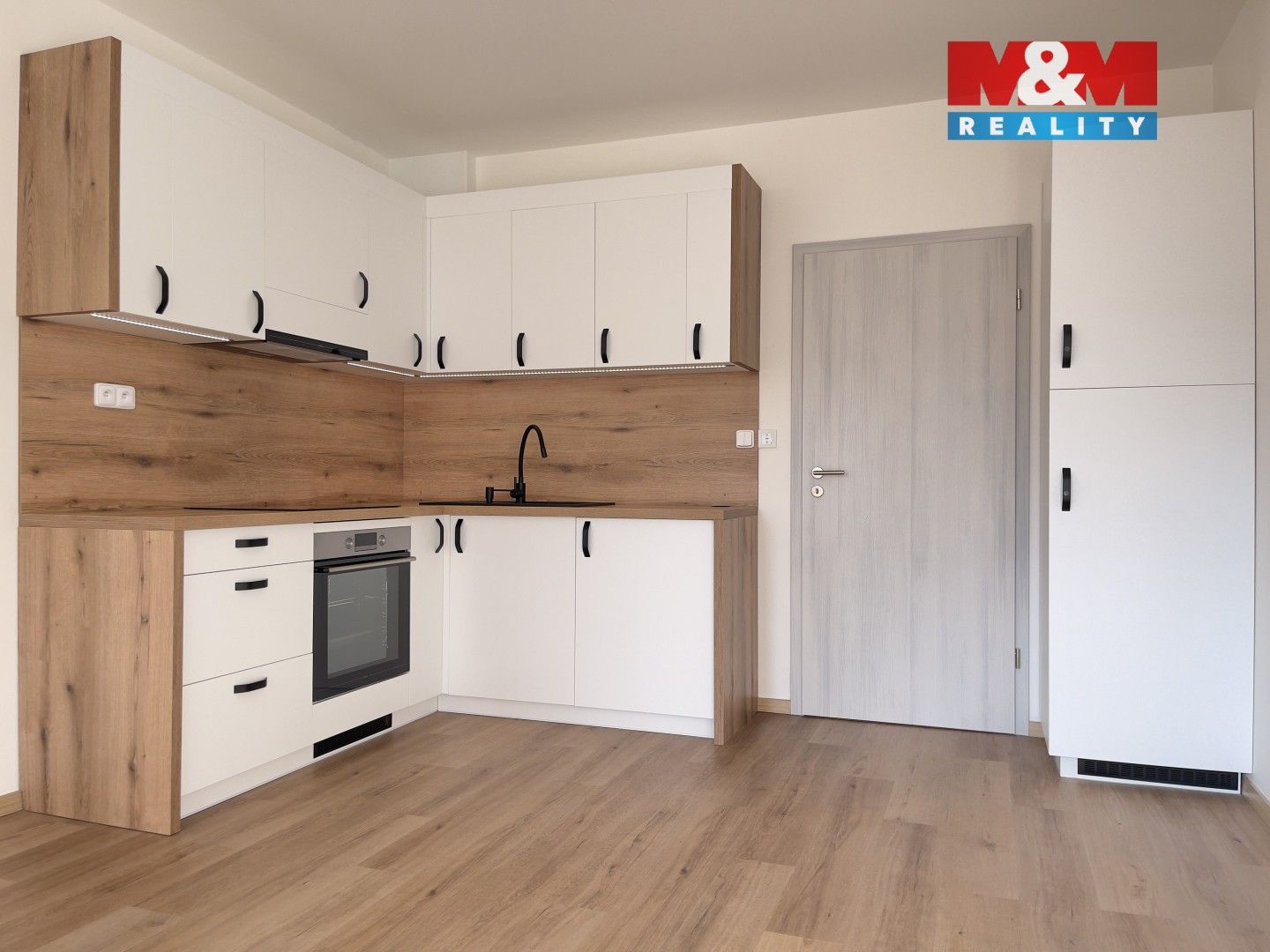 Pronájem byt 1+kk - Nad Stráněmi, Zlín, 33 m²