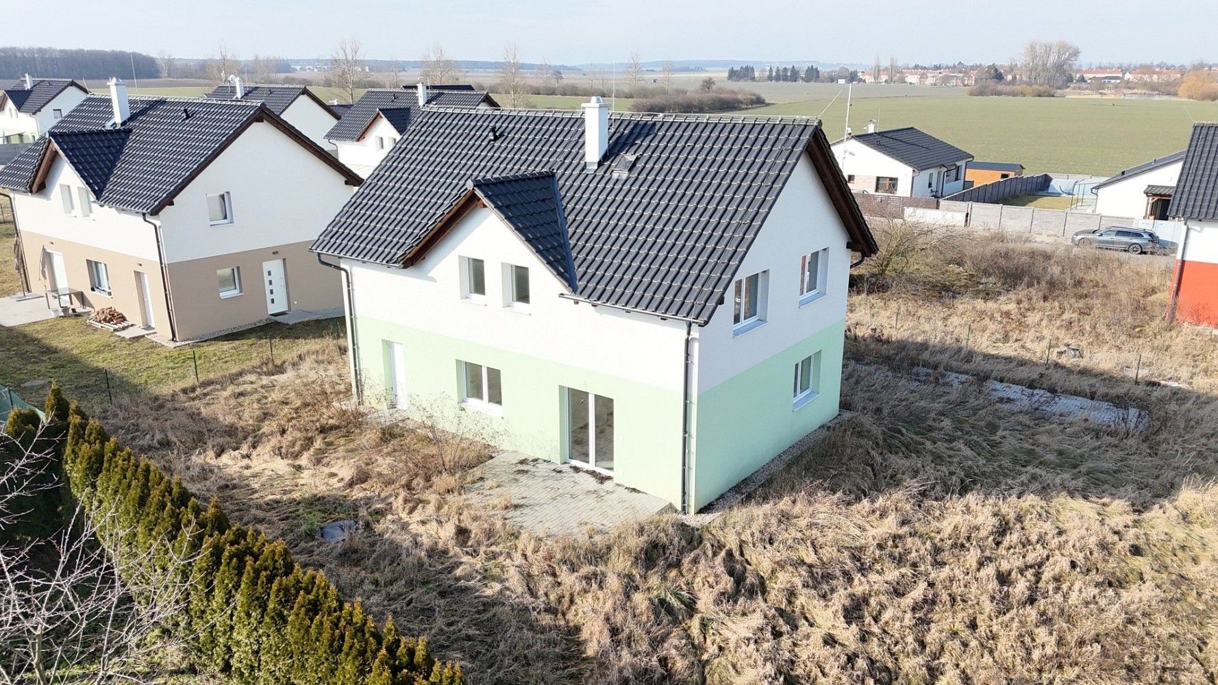 Rodinné domy, Smilovice - Újezdec, okres Mladá Boleslav, 146 m² - 1