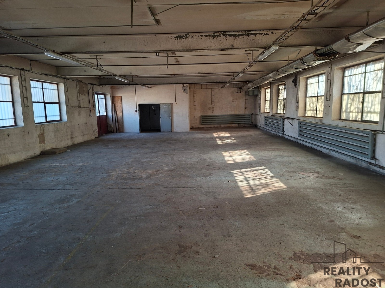 Výrobní prostory · 230 m² · Netovická, Slaný - 3