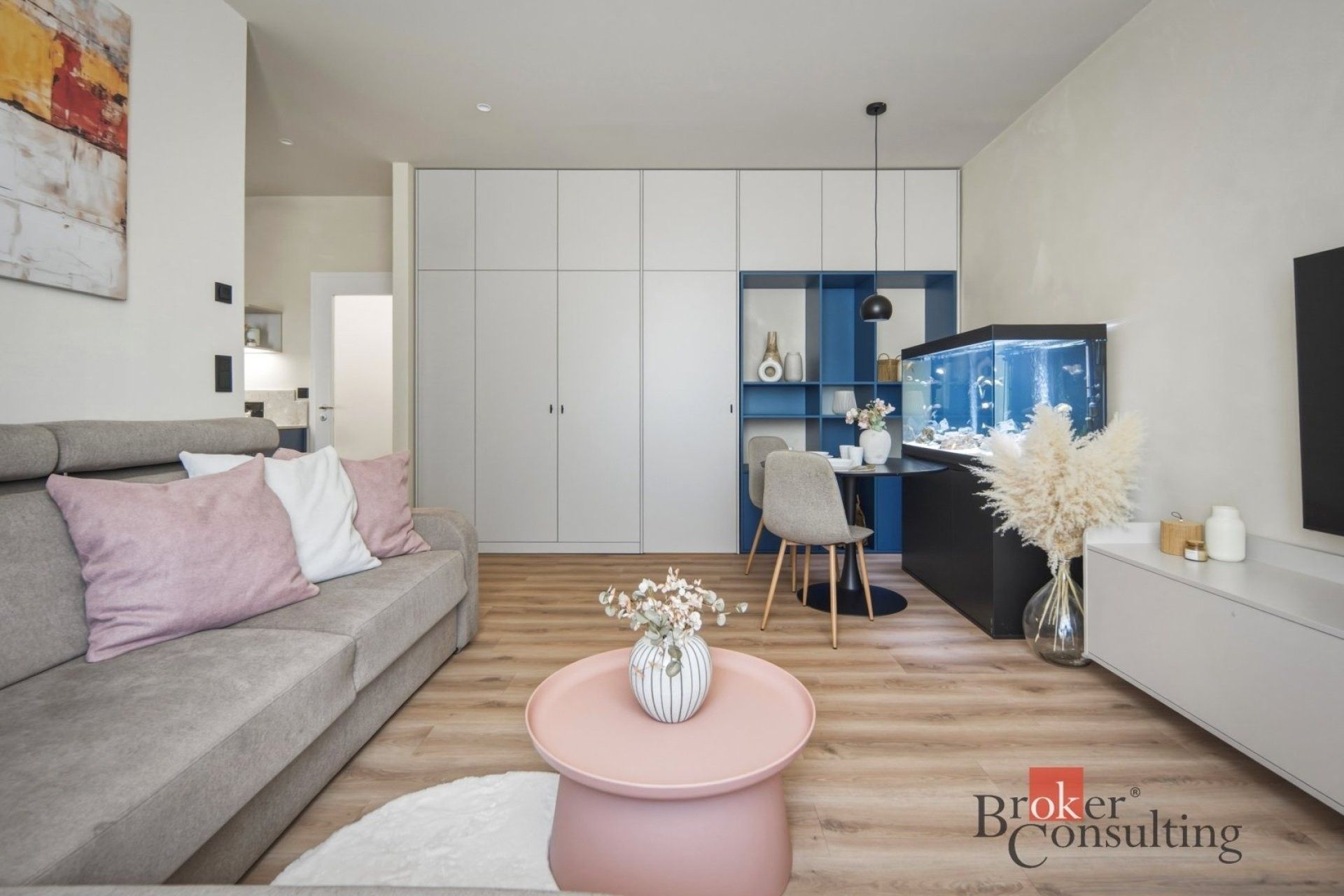 1+1, náměstí Jiřího z Lobkovic, Praha, 44 m² - 1